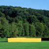 Lichtung, 4. Bildhauersymposion, Burgdorf, Schweiz, 1990, gelbe Schaltafeln, grünes Gerüstnetz, Stahlprofile; 18 x 2,7 x 17,5 m